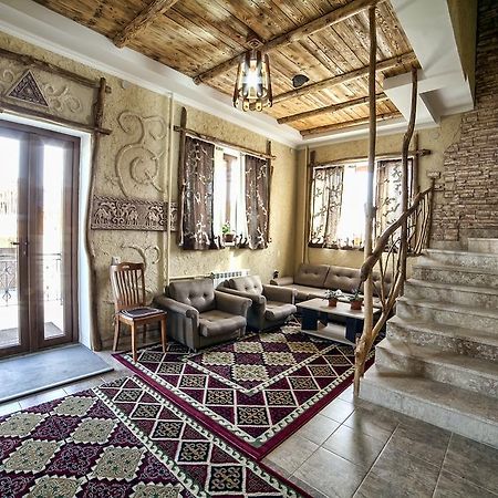 Ethno Boutique Hotel Osh Exterior photo