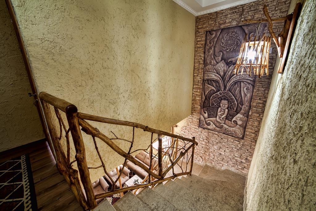 Ethno Boutique Hotel Osh Exterior photo